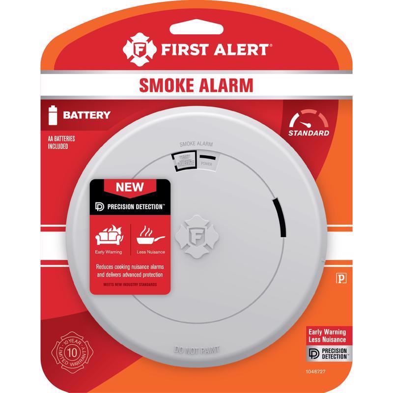 First Alert Battery-Powered Photoelectric Slim Smoke Detector 1 pk