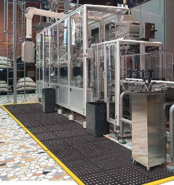 Apache Mills Performa Cutting Fluid-Resistant Modular Mat