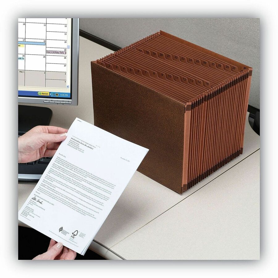 Smead Legal Recycled Expanding File - 8 1/2" x 14" - 7/8" Expansion - 31 Pocket - Redrope - Reinforced Gusset - 30% Recy