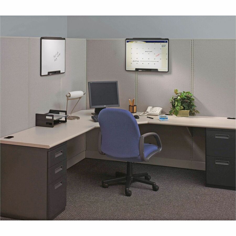 Quartet Motion Cubicle Whiteboard - 24" (2 ft) Width x 18" (1.5 ft) Height - White Melamine Surface - Black Plastic Fram
