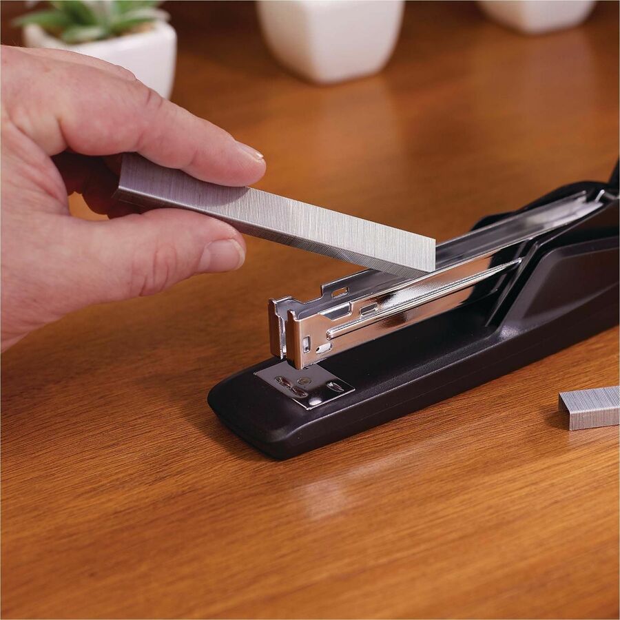 Swingline Standard Stapler Value Pack - Staples Upto 15 Sheet of 20lb Paper - Holds Upto 210 Staple - Full Strip - Stapl