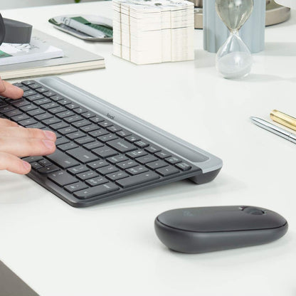 Logitech MK470 Slim Combo - USB Scissors Wireless RF 2.40 GHz Keyboard - English - Graphite - USB Wireless RF Mouse - Op