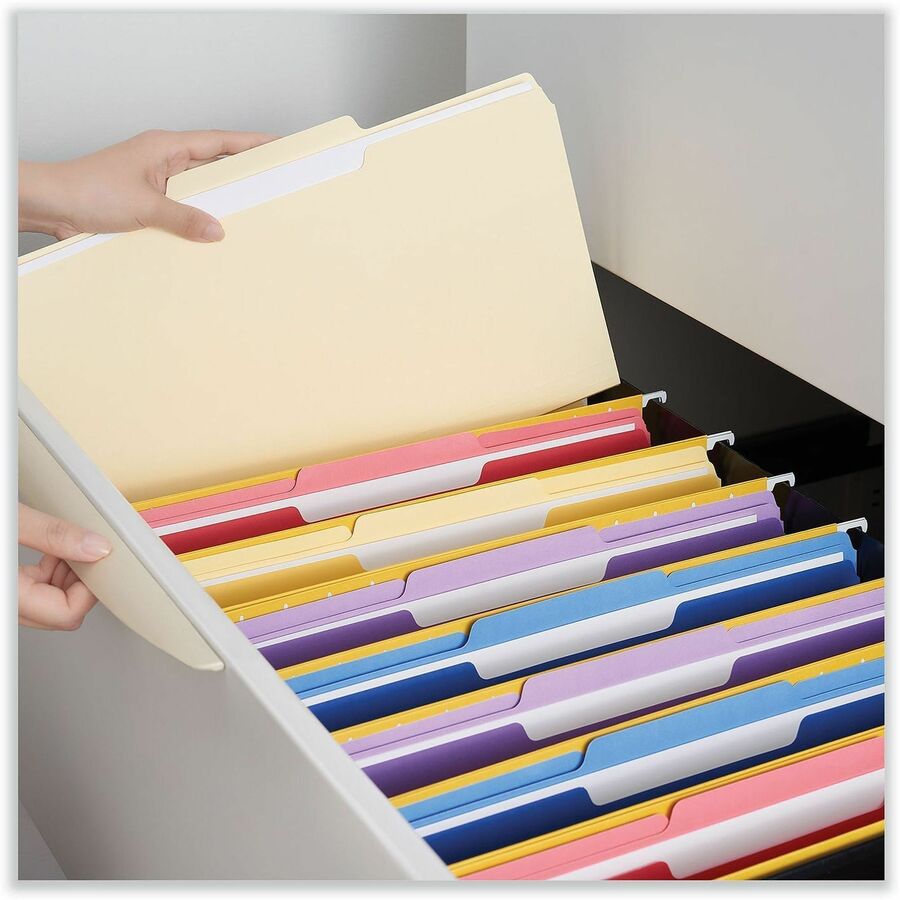 Universal 1/3 Tab Cut Legal Recycled Top Tab File Folder - 8 1/2" x 14" - 3/4" Expansion - Center Tab Position - 11 pt. 