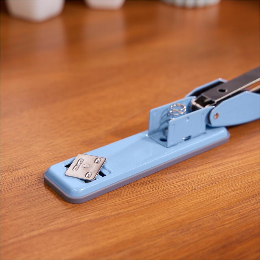 Swingline Cub Compact Stapler - Staples Upto 20 Sheet - Holds Upto 105 Staple - Half Strip - Electric Blue - Metal - 1 E