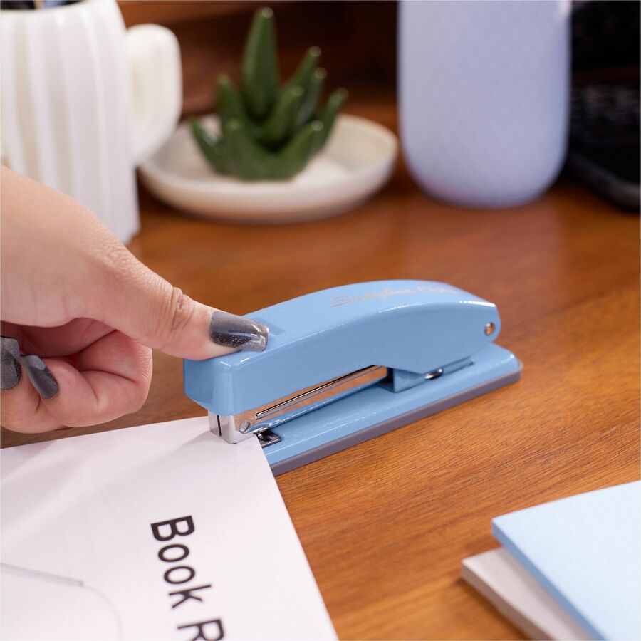 Swingline Cub Compact Stapler - Staples Upto 20 Sheet - Holds Upto 105 Staple - Half Strip - Electric Blue - Metal - 1 E