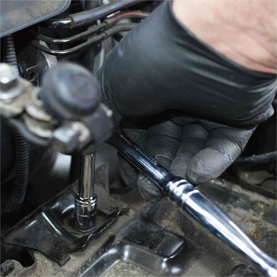 Gloveworks Powder-Free Industrial RDT Nitrile Gloves - 6 mil Thickness x 18.26" Glove Length - Liquid, Dirt, Grime Prote