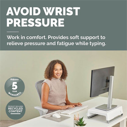 Fellowes Breyta Keyboard Wrist Rest - Sand - 0.68" Height x 2.36" Width x 18.50" Depth - Sand - Dust Resistant - Keyboar
